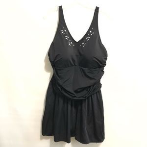 D&Co swim suit one piece black NWOT 20W plus size
